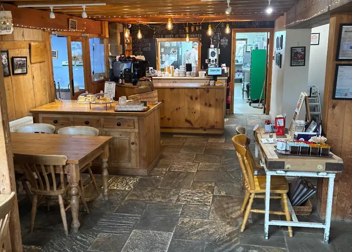 Malhamdale Glamping