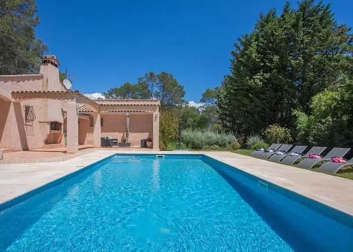 Hôtel accueillant les animaux: Maison - La Lieutenante