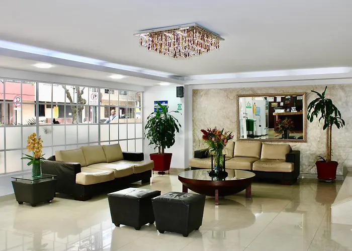 Plaza Versalles