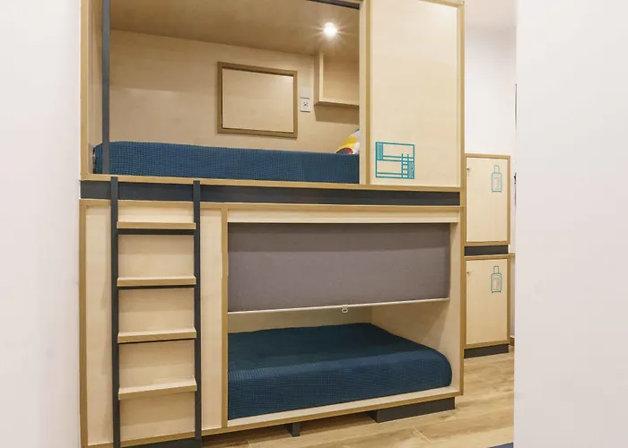 Resort: Take Surf Hostel Conil