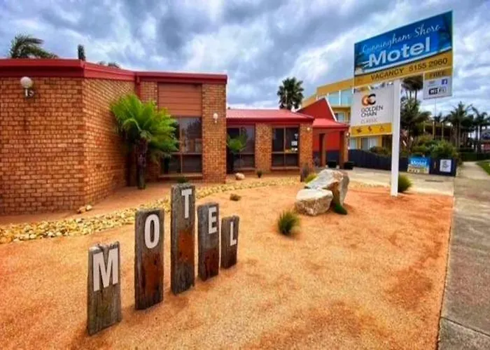 Cunningham Shore Motel
