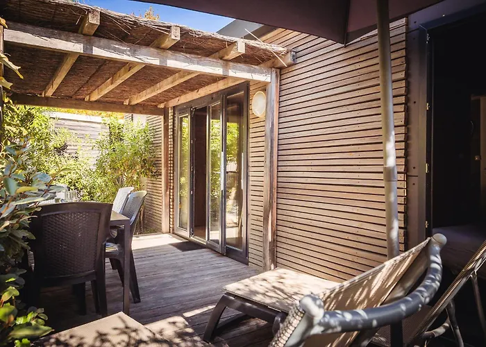 Nova Lodges