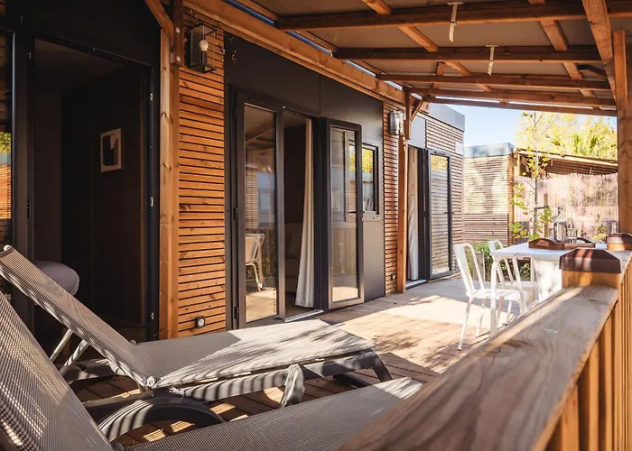 Nova Lodges