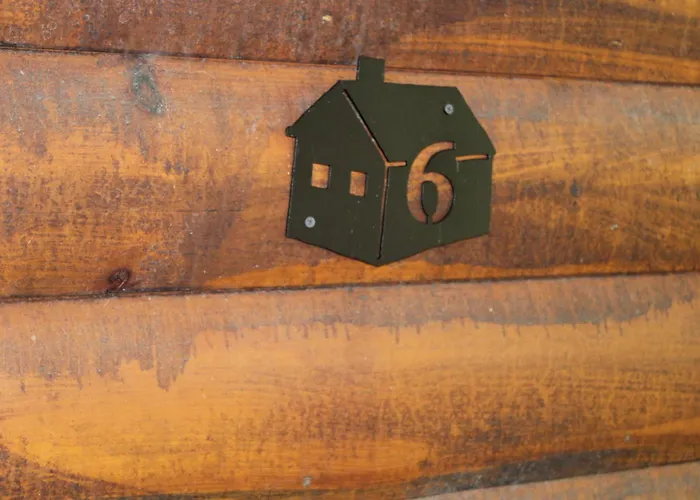 Hominy Ridge Cabins And Gift Shop