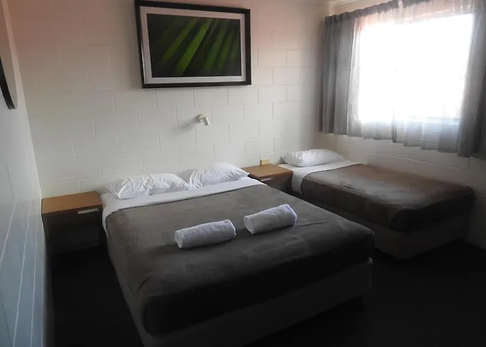 Cedar Lodge Motel