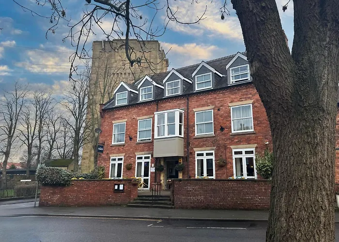 Central hotel: Tower Hotel