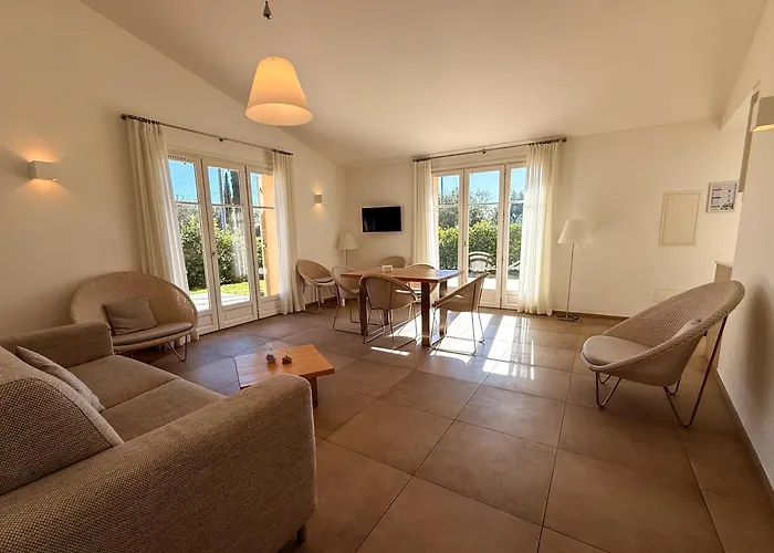 Clos Des Oliviers Grimaud - Meuble De Tourisme