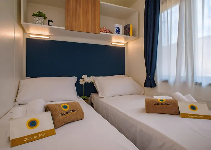 Hotel con tennis: Italia Family Camping Village Viareggio