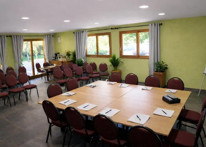 Hôtel accueillant les animaux: Logis Hotel-Restaurant Spa Le Lac