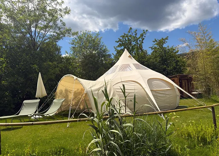 Les Gîtes et la Chambre de Labahou SPA