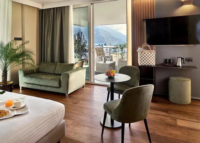 Hotel Kristal Palace - Tonelli Hotels - Adult Friendly