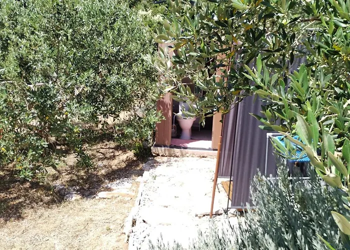 Secluded Getaway Tiny Home - Skozanje Bay, Island Hvar