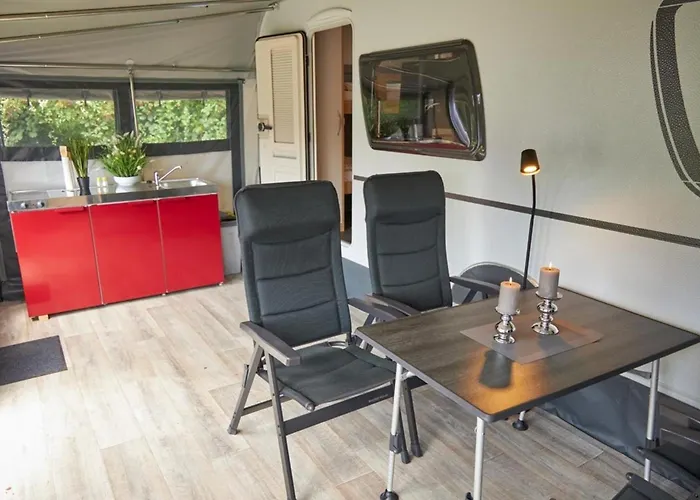 Luxuswohnwagen Barsch am Kransburger See 003