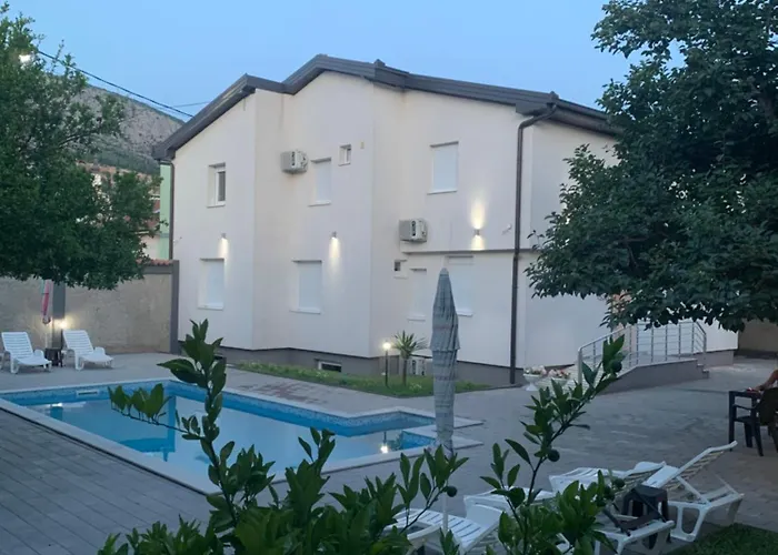 Villa Paradiso By Italy