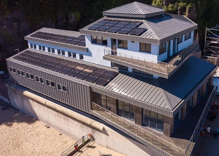Harbour Stays - The Marine Centre, Saundersfoot Harbour, Sa69 9He