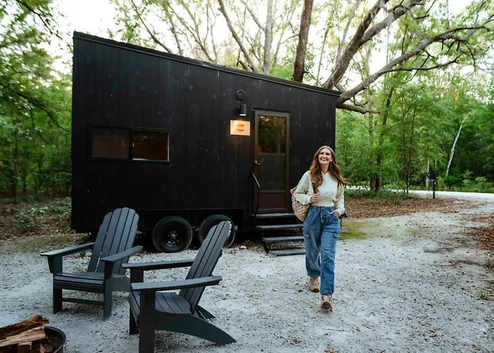 Postcard Cabins Lake Hartwell, Outdoor Collection By Marriott Bonvoy