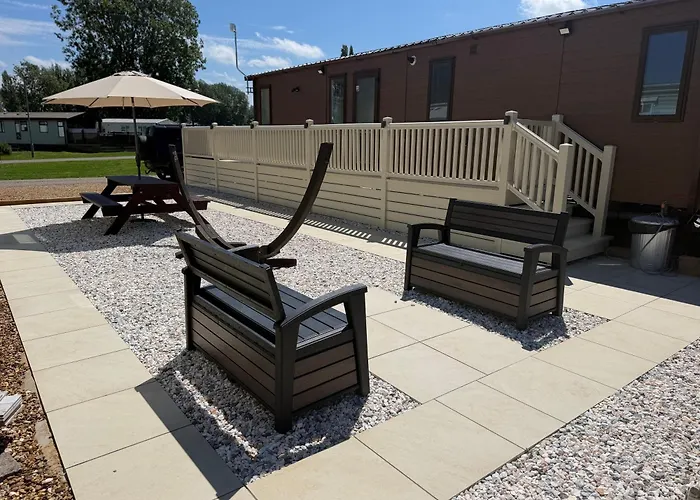 Billing Aquadrome Holiday Park, S&K Lodge ,Great Billing ,Northampton , Nn3 9Da