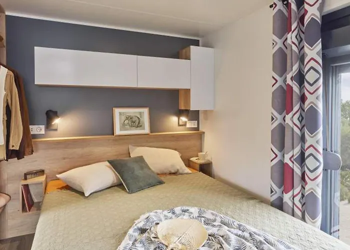 Mobil-Home Pour 2 Pers. - Api-1-52-2360