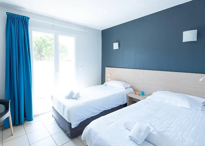 Zenitude Hôtel-Résidences La Tour de Mare
