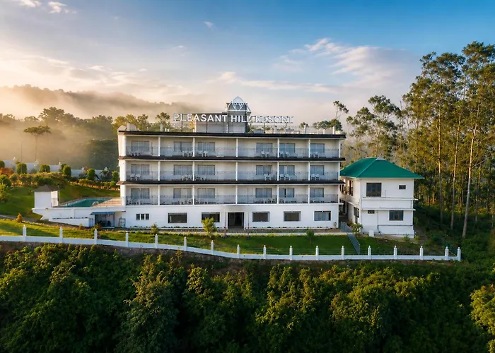 Dog friendly hotels Pleasant Hill