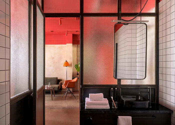 Max Brown Hotel Downtown Part Of Sircle Collection Formally Known As Dave Red