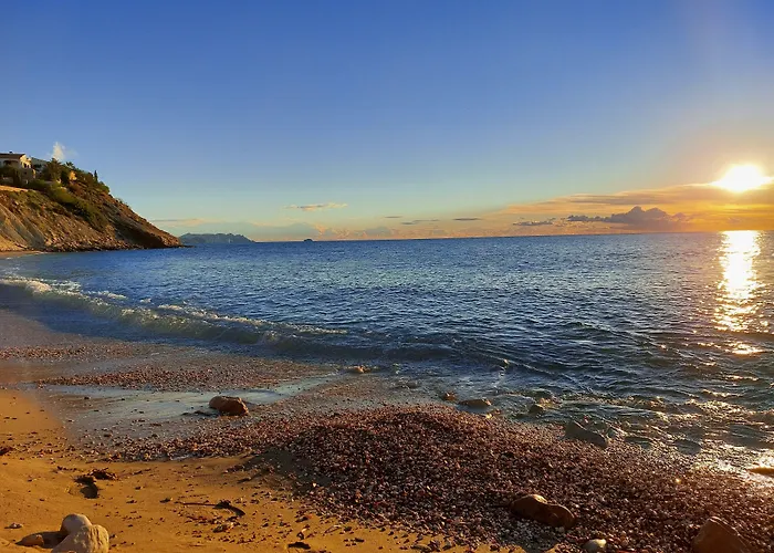 Cala Lanuza Suites