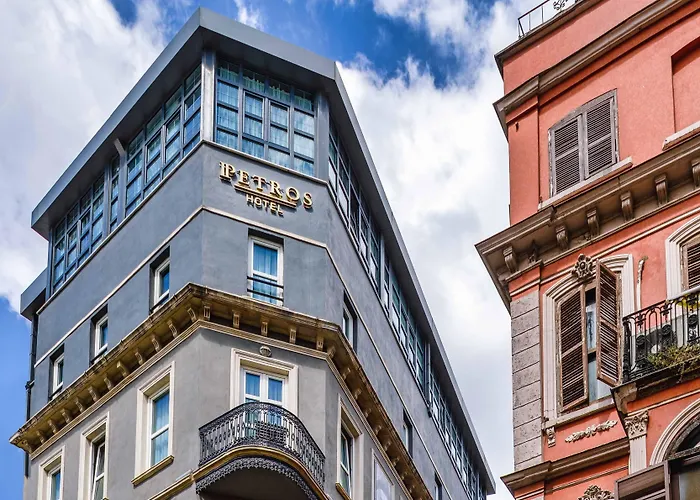 Petros Hotel