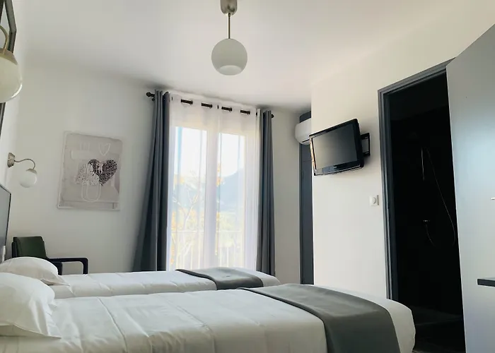 Hotel Les Arbousiers