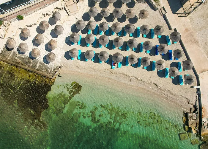 Oceanic Overview Suites