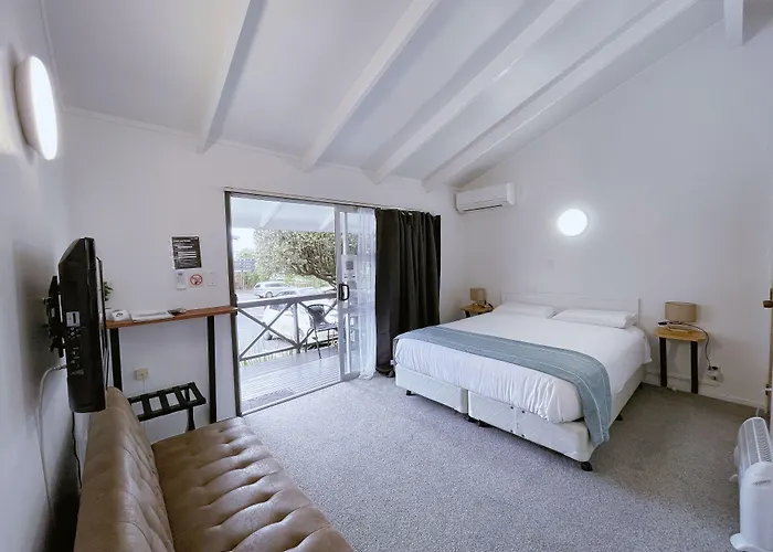 Siesta Motel