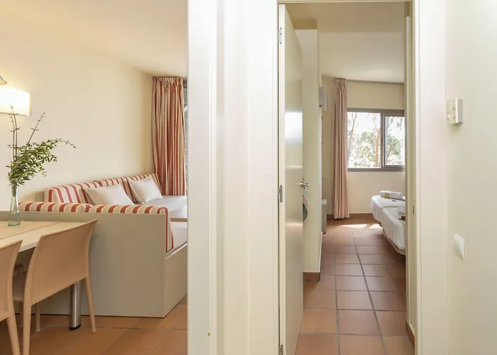 Aparthotel Ciutat De Palol