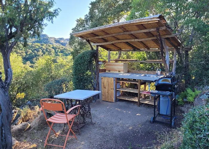 Stazzu La Capretta Farm Camping & Guest Rooms