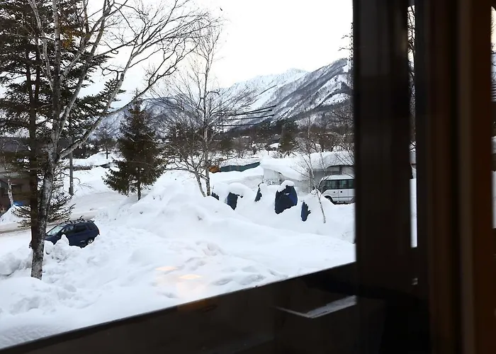 Snowlines Lodge Hakuba
