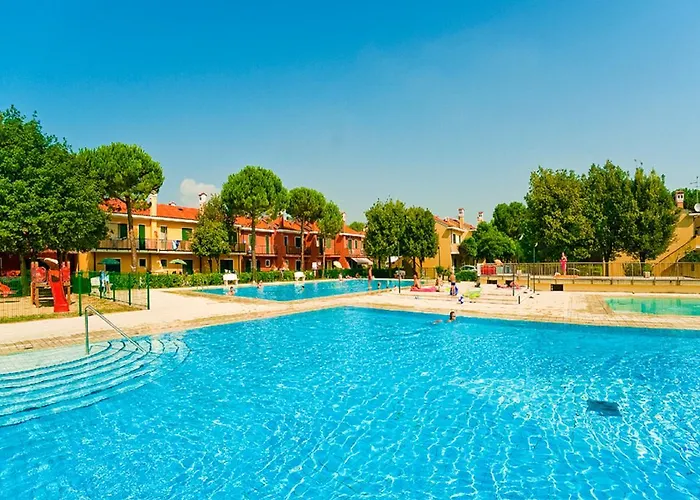 Villa mit Pool: Villaggio Michelangelo