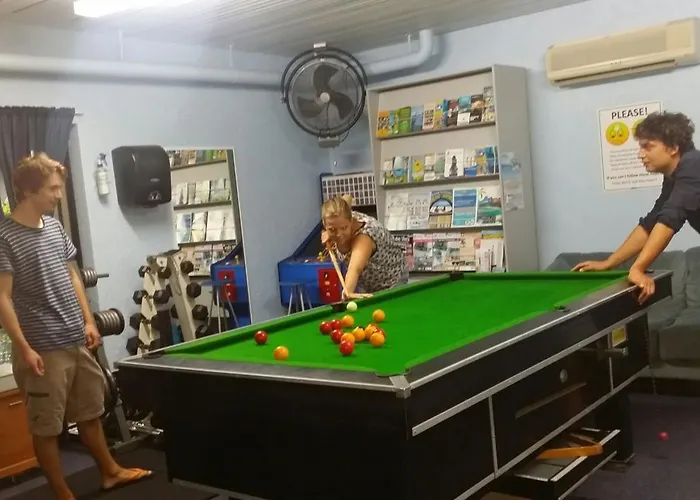 Reef Lodge Backpackers