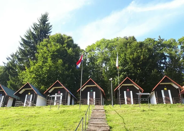 Olivin Kytlice Hiker Huts