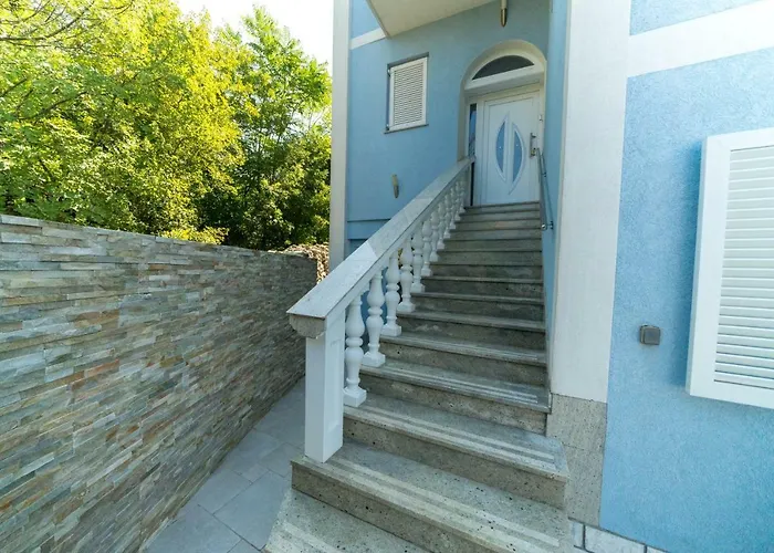Villa Blue