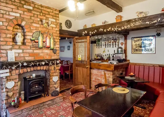 Hotels With Four Stars Tudor Lodge